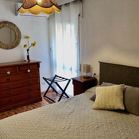 Piso En Pedregalejo A 50M De La Playa. Apartment Malaga Luaran gambar
