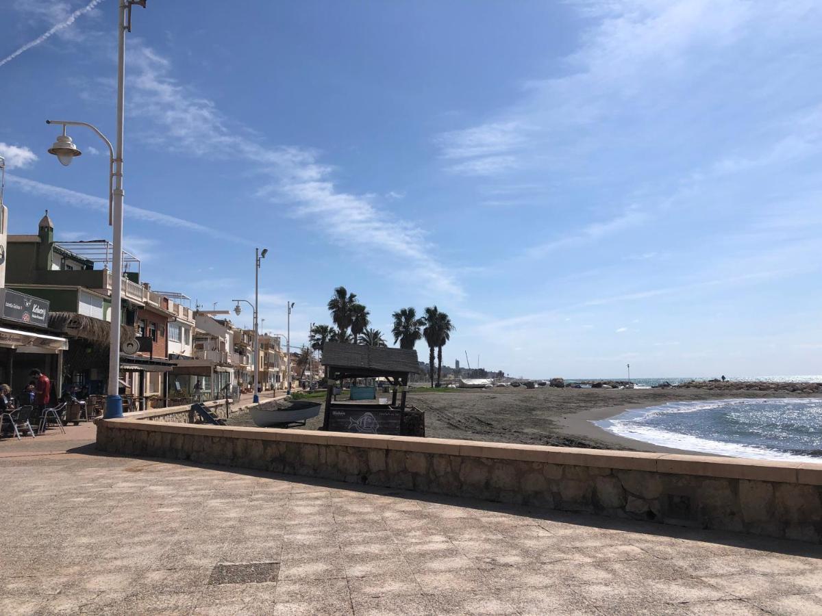 Piso En Pedregalejo A 50M De La Playa. Apartment Malaga Luaran gambar