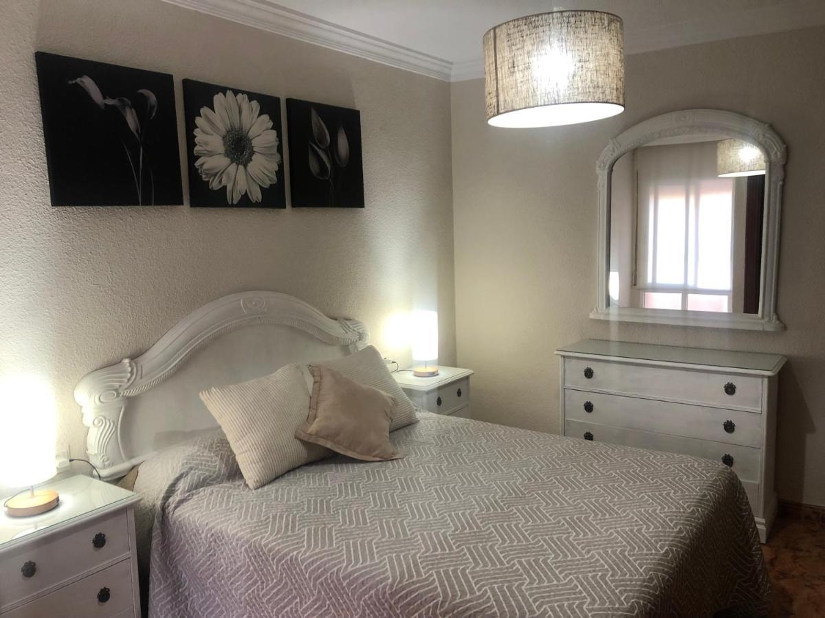 Piso En Pedregalejo A 50M De La Playa. Apartment Malaga Luaran gambar