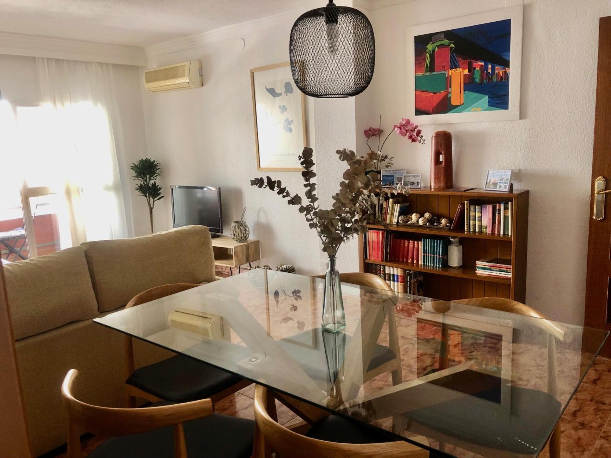 Piso En Pedregalejo A 50M De La Playa. Apartment Malaga Luaran gambar